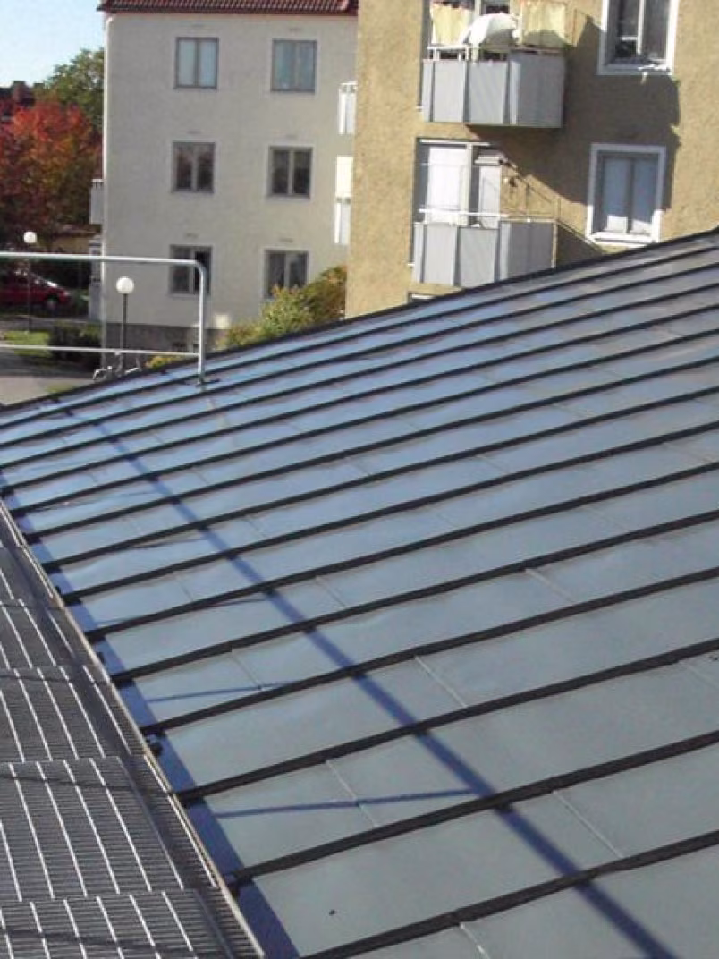 Roofs and claddings